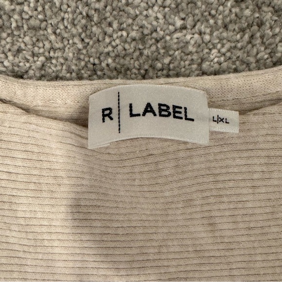 The Reset R Label Ribbed Short Sleeve Pullover Sweater in Cream Size Large / XL - Picture 7 of 10